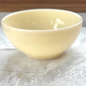 Fire King Small Cream Colored 5” Mixing Bowl I Straight Edged Glass Cereal Bowl I Vintage Ivory  Chili Bowl